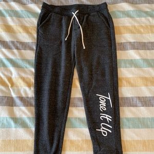 NEW Tone It Up Jogger XL